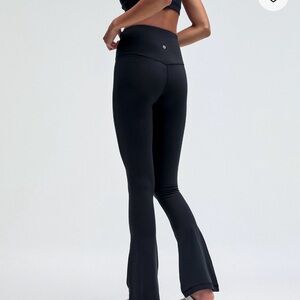 NWT lululemon Align
Mini-Flare Pant Regular